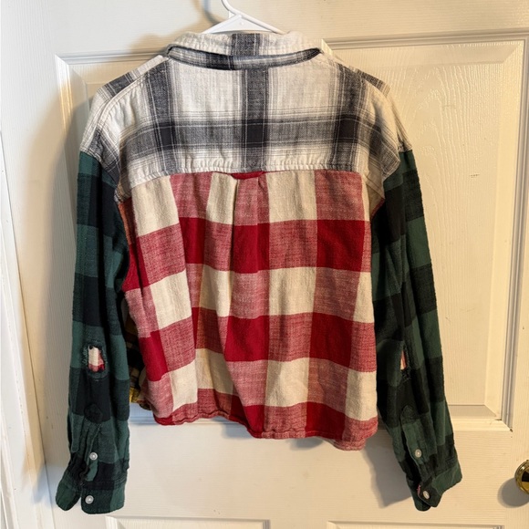 American Eagle Outfitters Red and Gray Plaid Shirt - Picture 2 of 5